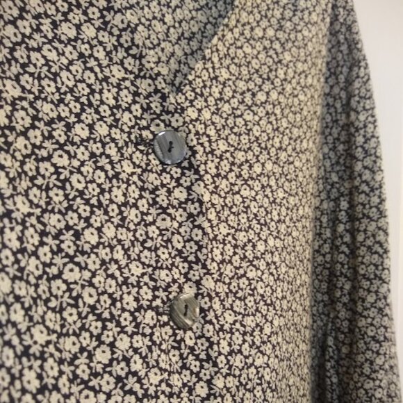 In Group II 2X mini dress/tunic top black w-ivory floral print - Picture 13 of 13